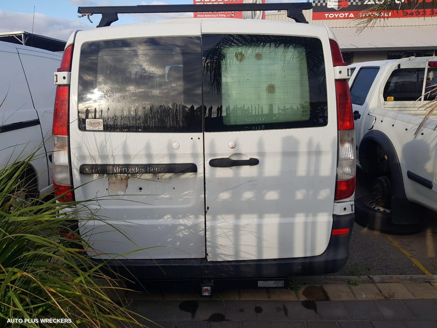 2006 Mercedes Vito Door Boot Gate Lock 2006 Mercedes Vito Door Boot Gate Lock