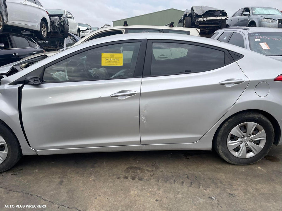 2013 Hyundai Elantra Right Front Door Window 2013 Hyundai Elantra Right Front Door Window