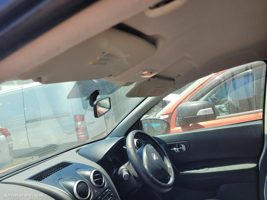 2010 Nissan Dualis Right Guard 2010 Nissan Dualis Right Guard
