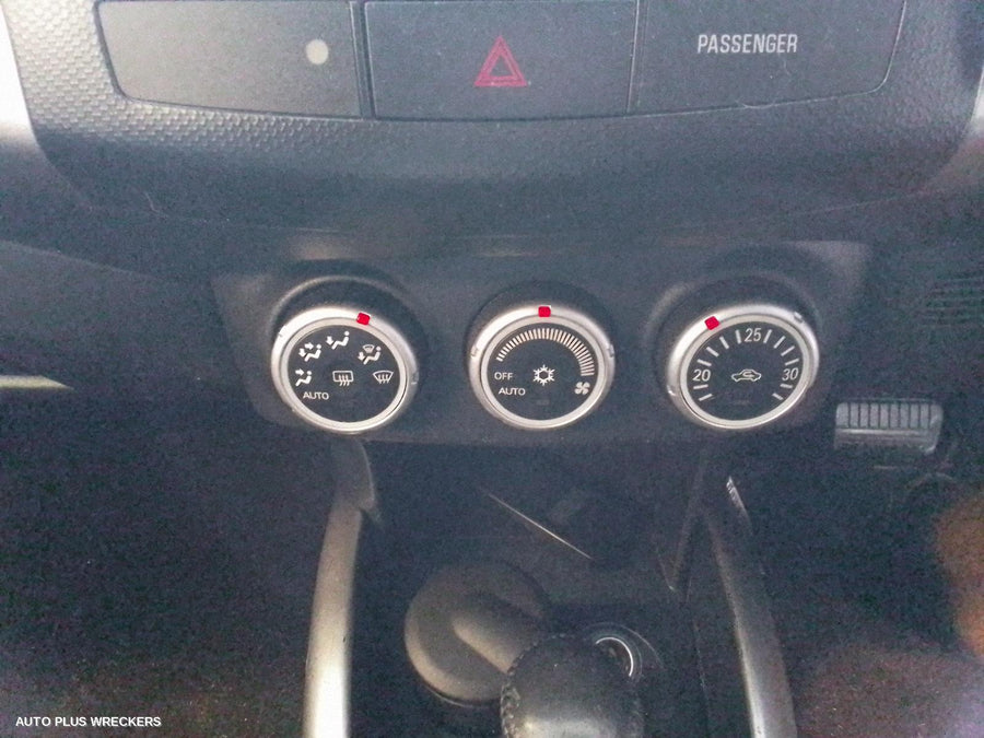 2006 Mitsubishi Outlander Cooler 2006 Mitsubishi Outlander Cooler