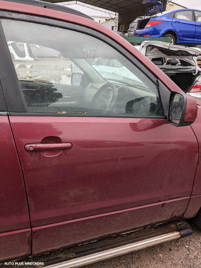 2006 Suzuki Vitara Right Front Door Window 2006 Suzuki Vitara Right Front Door Window