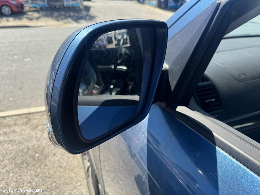 2012 Hyundai Santa Fe Right Door Mirror 2012 Hyundai Santa Fe Right Door Mirror
