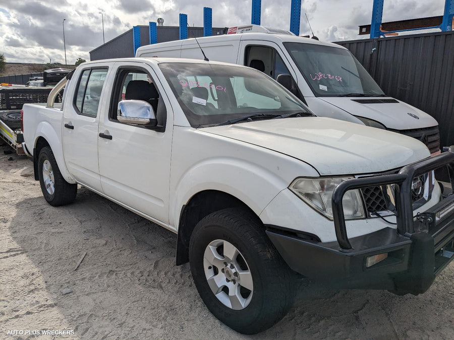 2007 Nissan Navara Grille 2007 Nissan Navara Grille