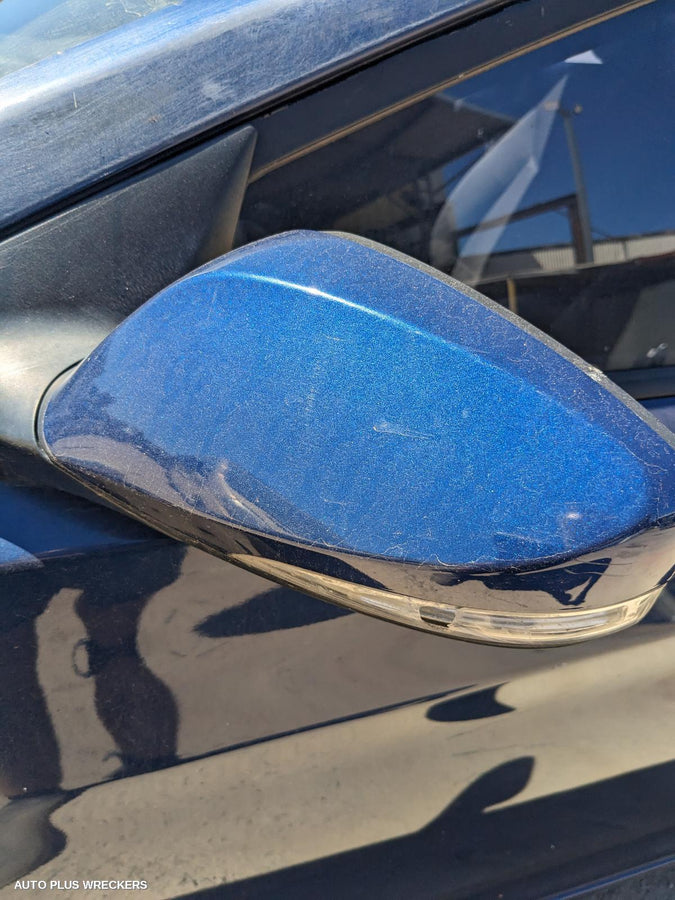 2013 Hyundai Elantra Right Front Hub Assembly 2013 Hyundai Elantra Right Front Hub Assembly