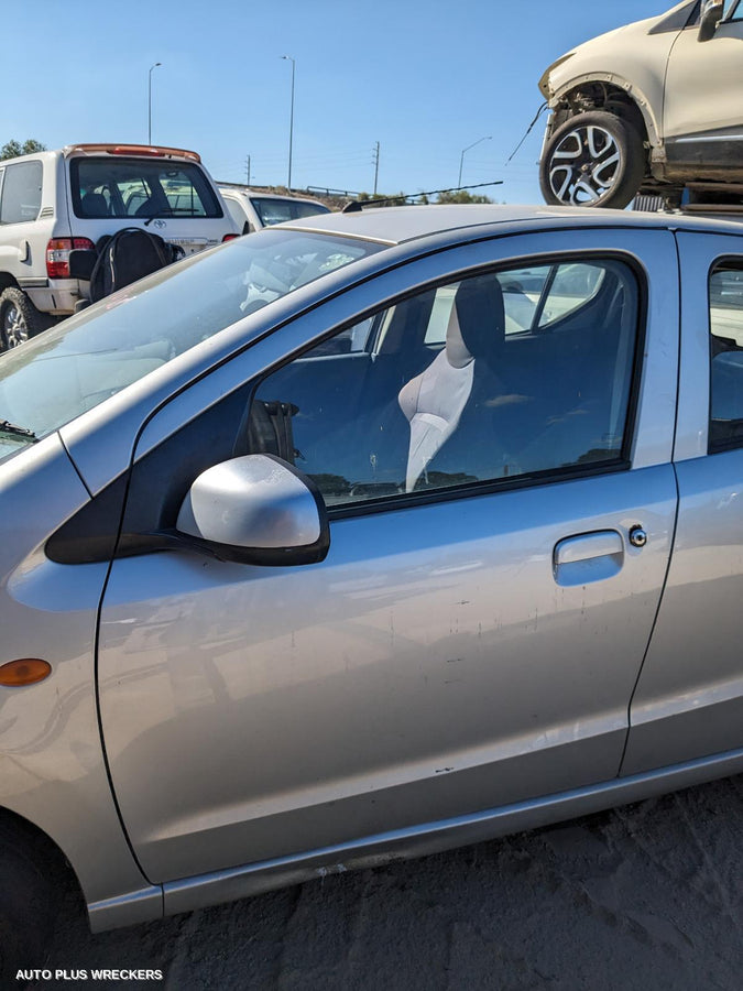 2013 Suzuki Alto Right Rear Door Sliding 2013 Suzuki Alto Right Rear Door Sliding