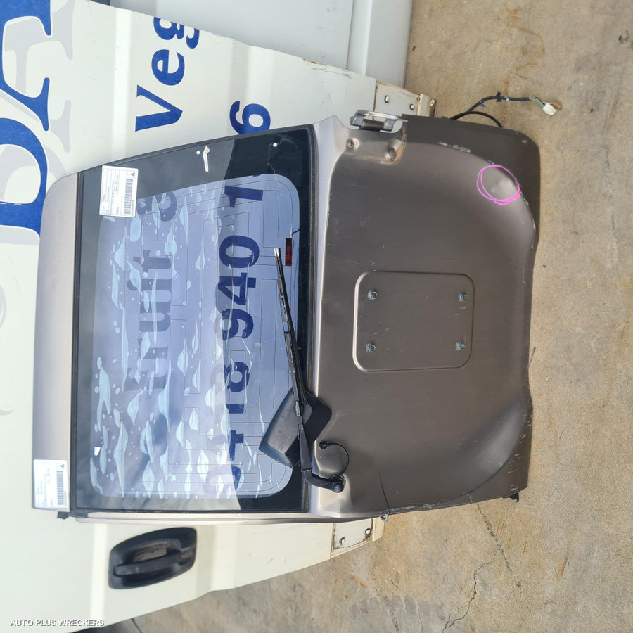 2010 Nissan Patrol Bootlid Tailgate 2010 Nissan Patrol Bootlid Tailgate