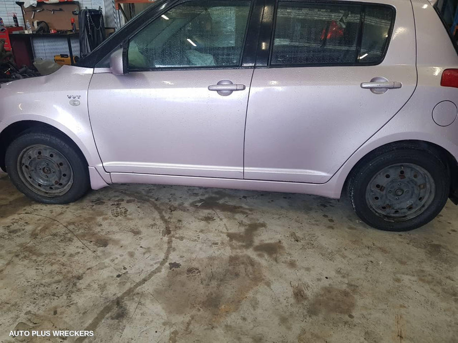 2005 Suzuki Swift Right Rear Wnd Reg Motor 2005 Suzuki Swift Right Rear Wnd Reg Motor