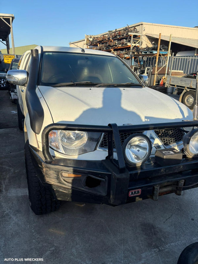 2014 Mitsubishi Triton Wheel Standard Steel 2014 Mitsubishi Triton Wheel Standard Steel