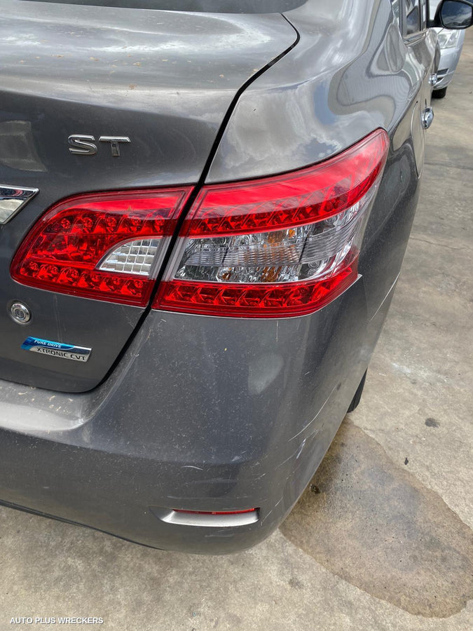 2013 NISSAN PULSAR DOOR HANDLE 2013 NISSAN PULSAR DOOR HANDLE