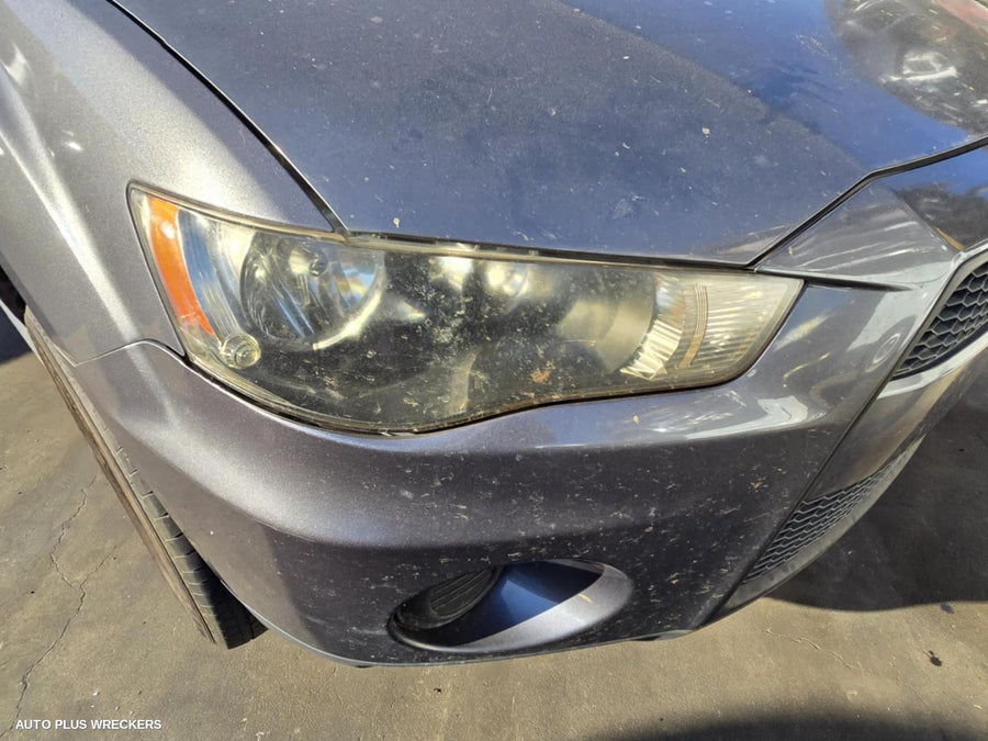 2009 Mitsubishi Outlander Right Rear Side Glass 2009 Mitsubishi Outlander Right Rear Side Glass