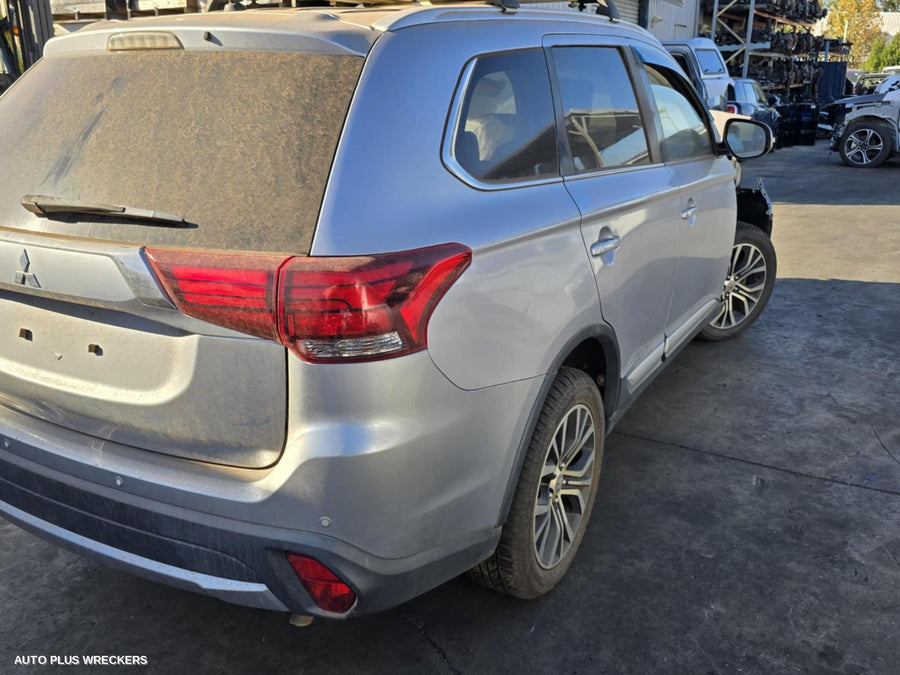 2016 Mitsubishi Outlander Wheel Mag 2016 Mitsubishi Outlander Wheel Mag