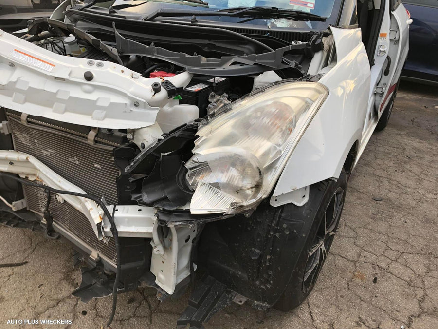 2014 Suzuki Swift Parcel Shelf 2014 Suzuki Swift Parcel Shelf