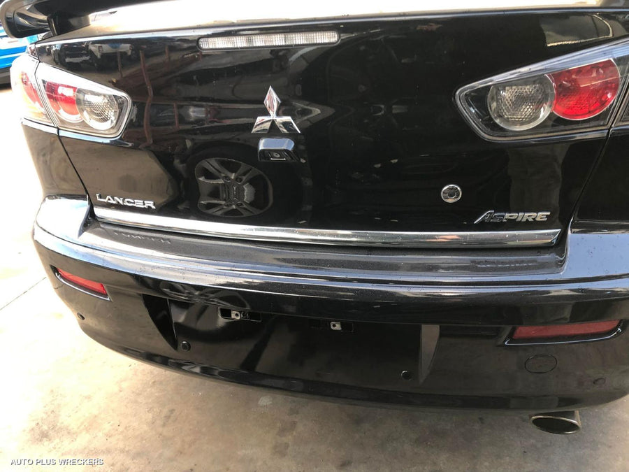 2010 Mitsubishi Lancer Front Bumper 2010 Mitsubishi Lancer Front Bumper