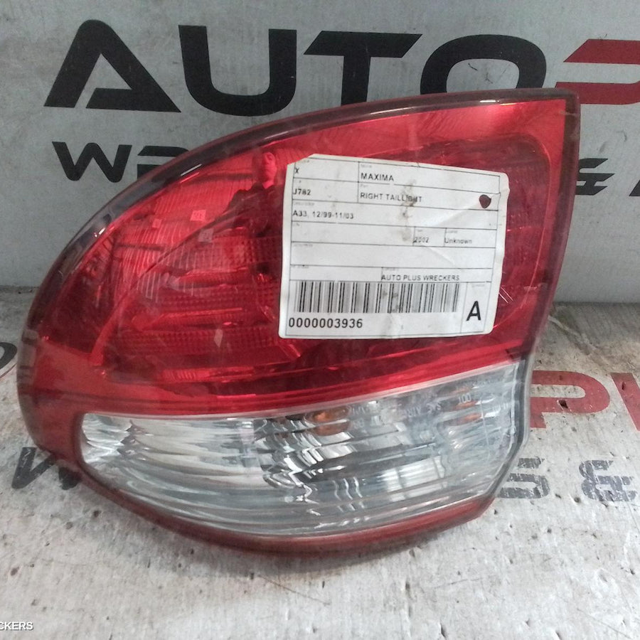 2002 Nissan Maxima Right Taillight 2002 Nissan Maxima Right Taillight