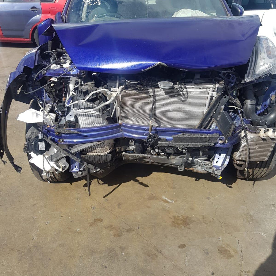 2018 Nissan Juke Left Front Hub Assembly 2018 Nissan Juke Left Front Hub Assembly