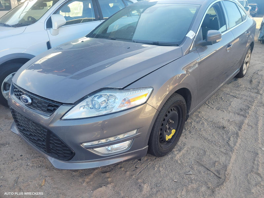 2011 Ford Mondeo Left Indicator Fog Side 2011 Ford Mondeo Left Indicator Fog Side
