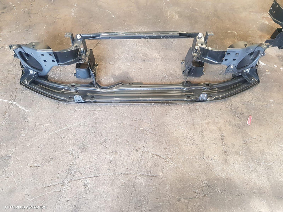 2016 Toyota Landcruiser F Bar Reinforc Brack 2016 Toyota Landcruiser F Bar Reinforc Brack