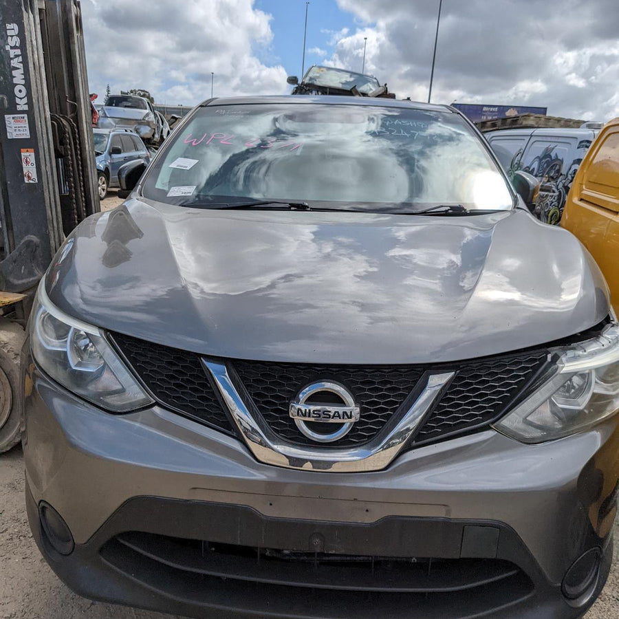 2014 Nissan Qashqai Rear Garnish 2014 Nissan Qashqai Rear Garnish