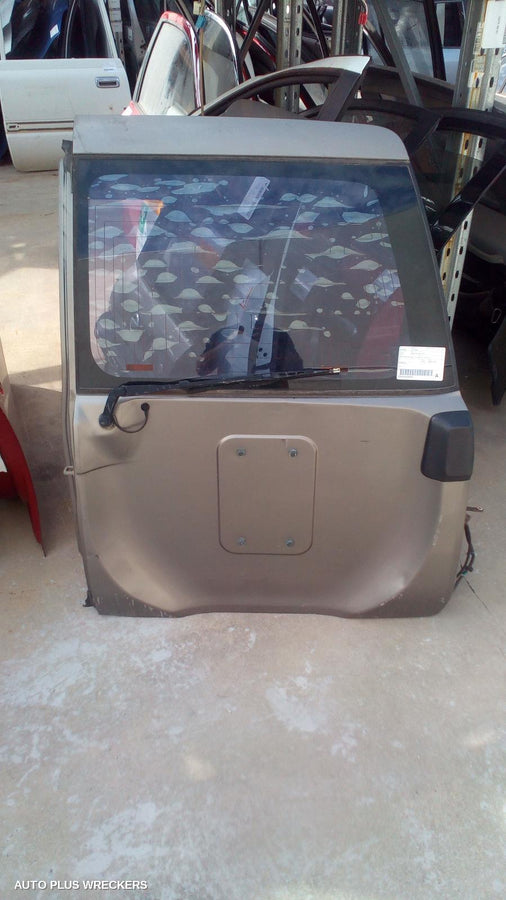 2010 Nissan Patrol Bootlid Tailgate 2010 Nissan Patrol Bootlid Tailgate