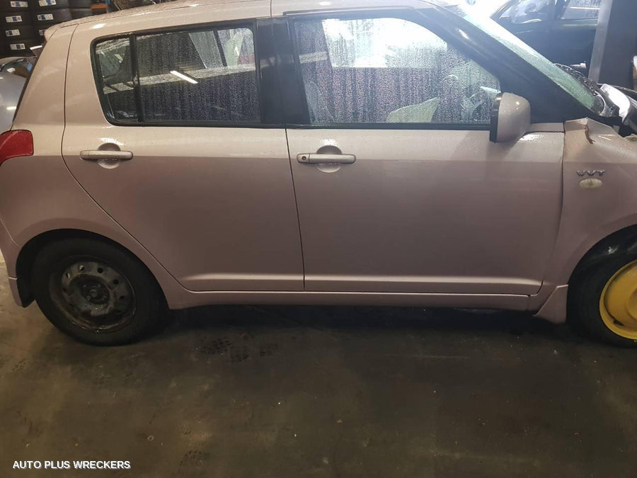 2005 Suzuki Swift Left Front Window Reg Motor 2005 Suzuki Swift Left Front Window Reg Motor
