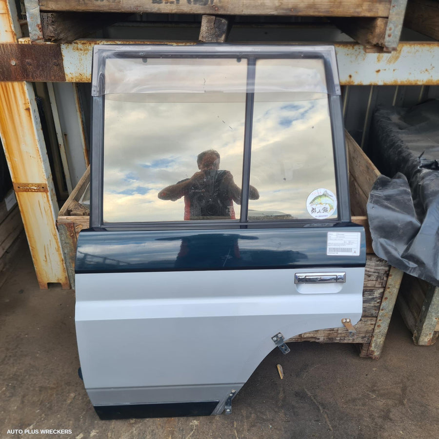 2015 Toyota Landcruiser Left Rear Door Sliding 2015 Toyota Landcruiser Left Rear Door Sliding