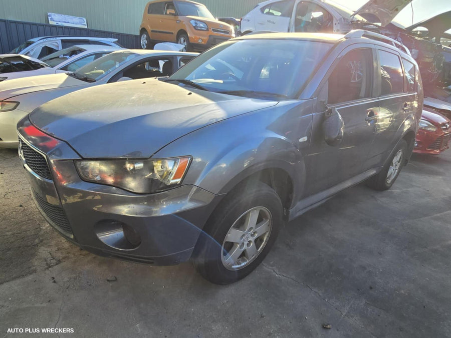 2009 Mitsubishi Outlander Right Rear Side Glass 2009 Mitsubishi Outlander Right Rear Side Glass