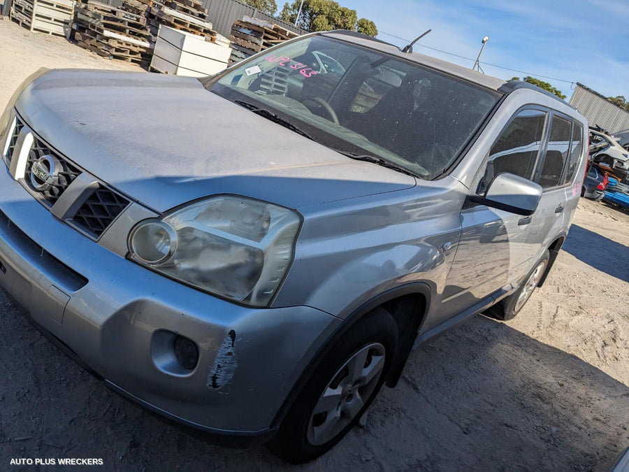 2010 Nissan Xtrail Right Front Door 2010 Nissan Xtrail Right Front Door