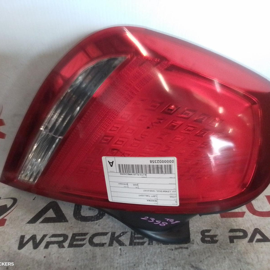 2005 Nissan Maxima Left Taillight 2005 Nissan Maxima Left Taillight