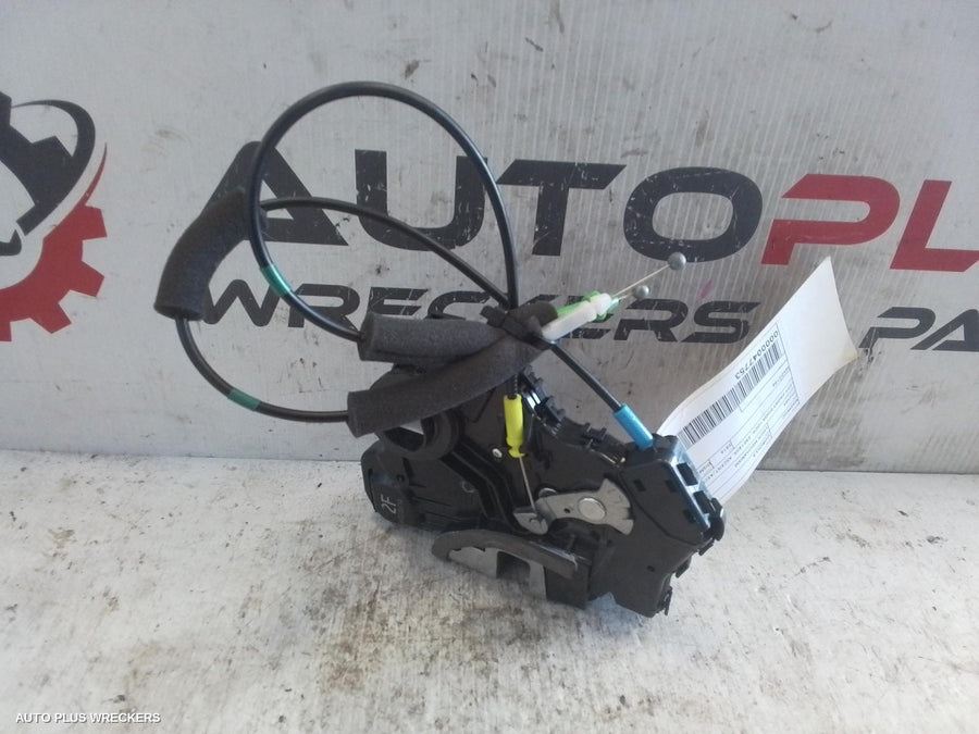 2016 Toyota Corolla Door Boot Gate Lock 2016 Toyota Corolla Door Boot Gate Lock