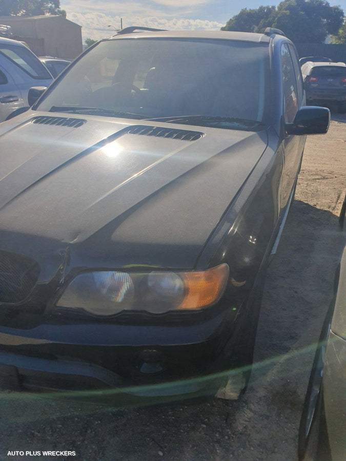 2001 Bmw X5 Left Guard 2001 Bmw X5 Left Guard