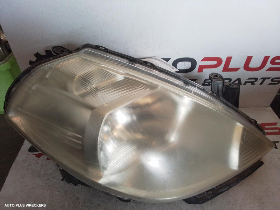 2008 Nissan Tiida Right Headlamp 2008 Nissan Tiida Right Headlamp