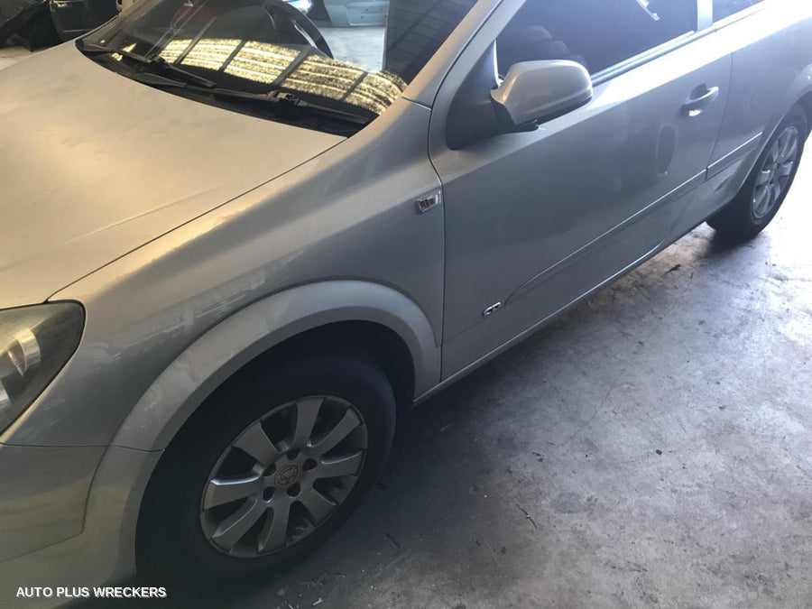 2006 Holden Astra Rear Bumper 2006 Holden Astra Rear Bumper