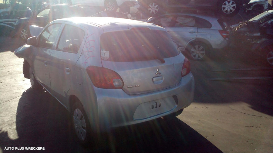 2013 Mitsubishi Mirage Door Handle 2013 Mitsubishi Mirage Door Handle