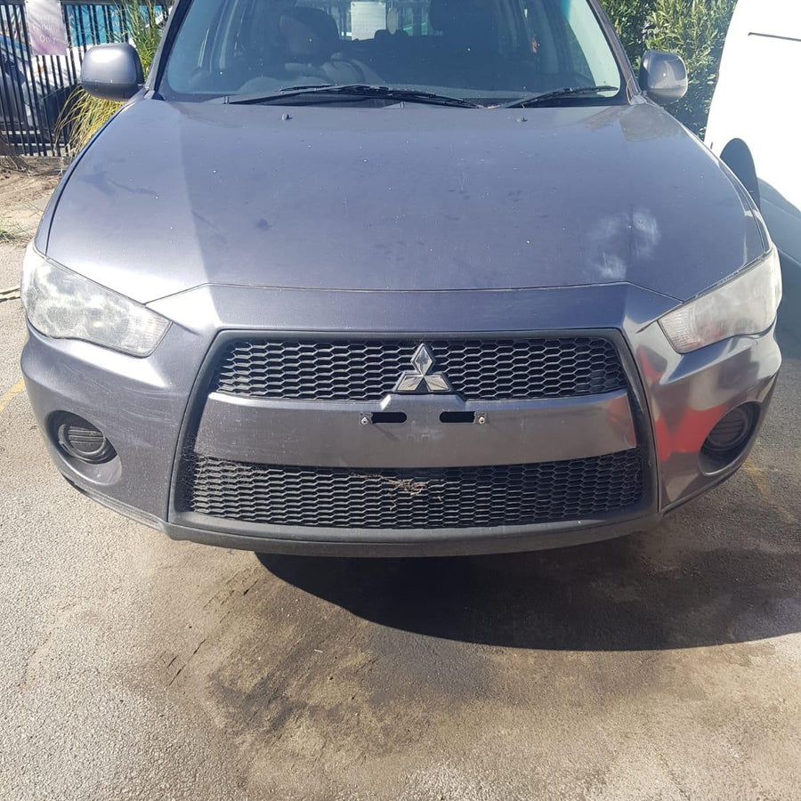 2010 Mitsubishi Outlander Rear Bumper 2010 Mitsubishi Outlander Rear Bumper