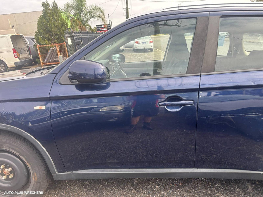 2014 Mitsubishi Outlander Left Front Door 2014 Mitsubishi Outlander Left Front Door