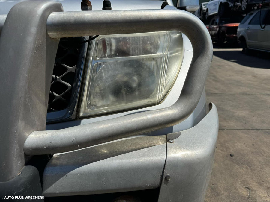 2009 Nissan Navara Left Headlamp 2009 Nissan Navara Left Headlamp