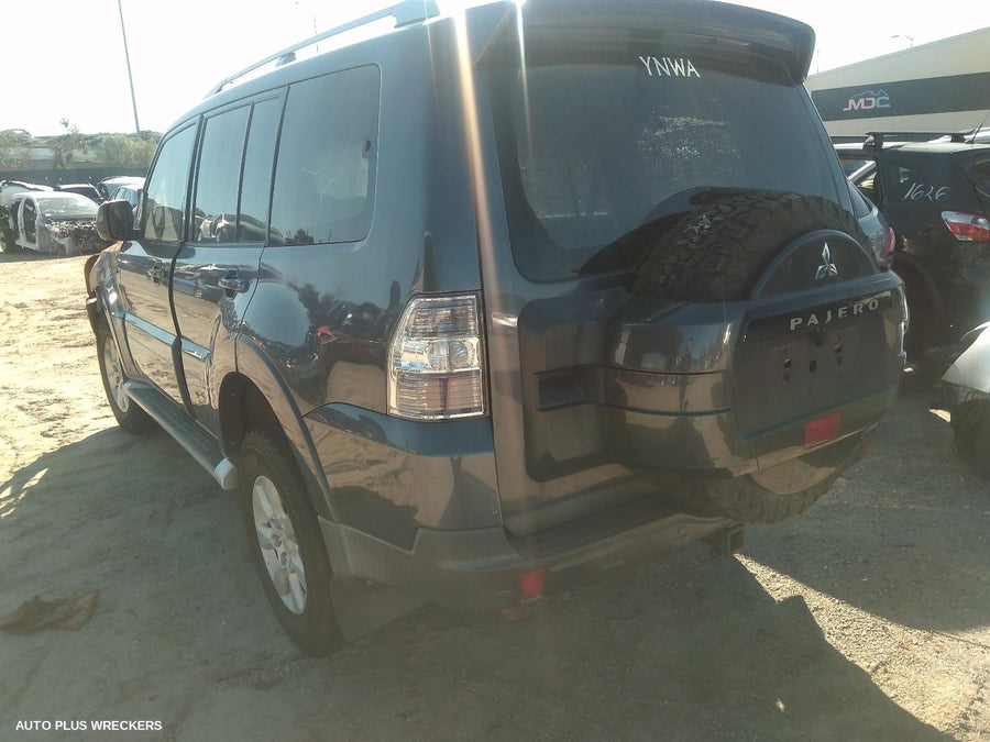 2009 Mitsubishi Pajero Caliper 2009 Mitsubishi Pajero Caliper