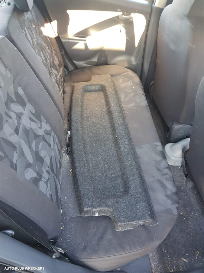 2010 Suzuki Alto Radiator 2010 Suzuki Alto Radiator