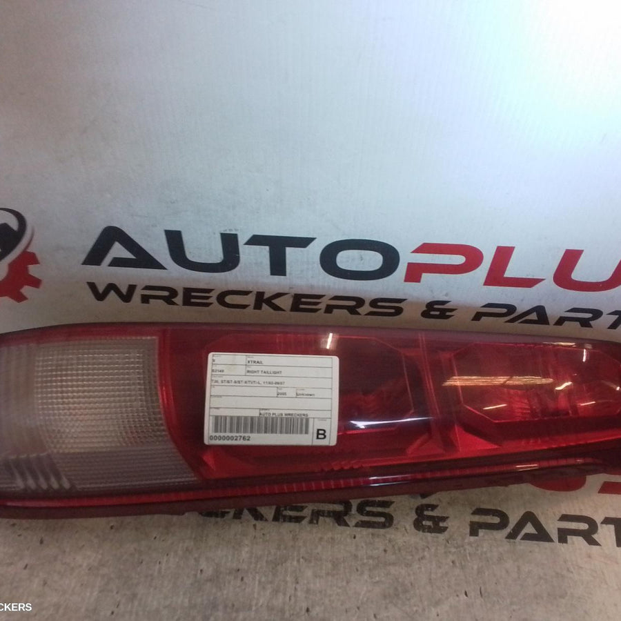 2005 Nissan Xtrail Right Taillight 2005 Nissan Xtrail Right Taillight