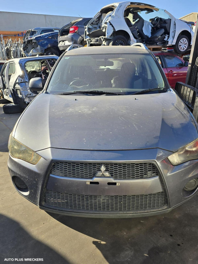 2009 Mitsubishi Outlander Right Rear Side Glass 2009 Mitsubishi Outlander Right Rear Side Glass