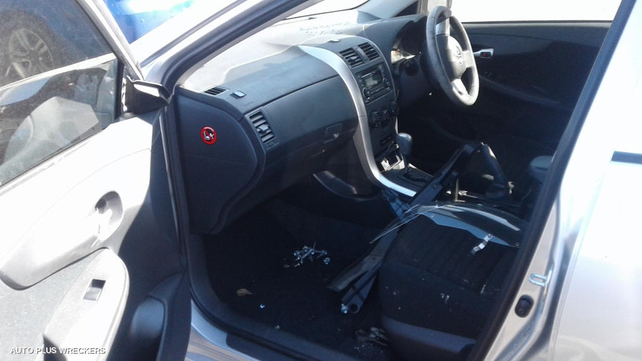 2013 Toyota Corolla Rear Garnish 2013 Toyota Corolla Rear Garnish