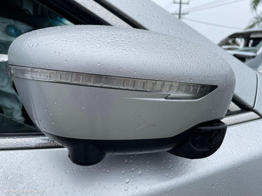2015 Nissan Xtrail Radiator Support 2015 Nissan Xtrail Radiator Support