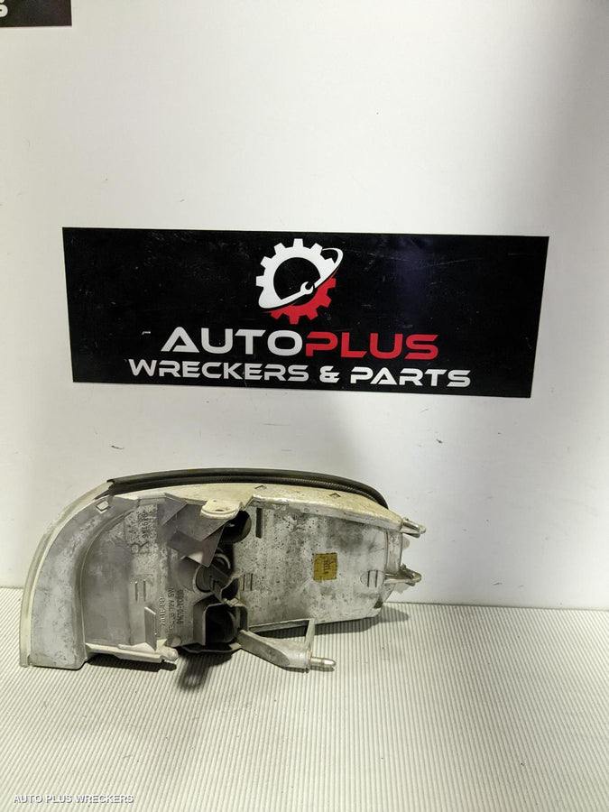 1997 TOYOTA CAMRY RIGHT INDICATOR FOG SIDE 1997 TOYOTA CAMRY RIGHT INDICATOR FOG SIDE