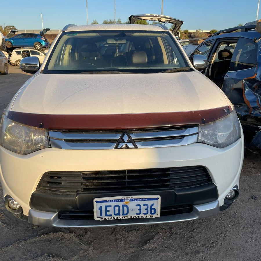 2014 Mitsubishi Outlander Headrest 2014 Mitsubishi Outlander Headrest