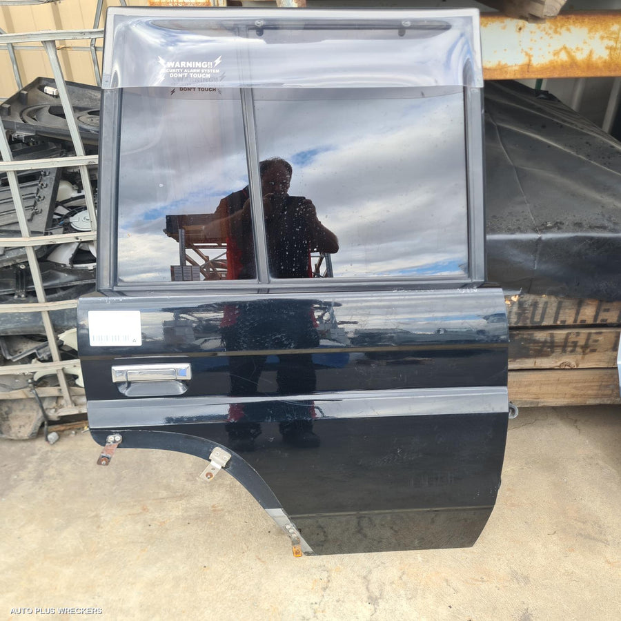 2015 Toyota Landcruiser Right Rear Door Sliding 2015 Toyota Landcruiser Right Rear Door Sliding