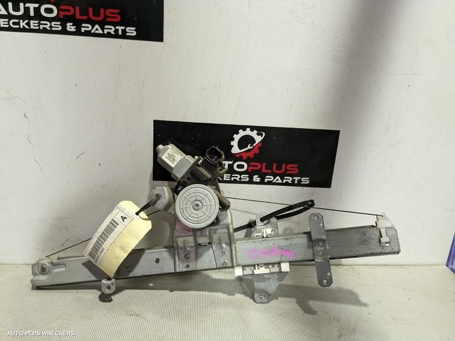 2013 Nissan Pulsar Left Front Window Reg Motor 2013 Nissan Pulsar Left Front Window Reg Motor