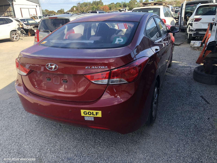 2013 Hyundai Elantra Washer Bottle 2013 Hyundai Elantra Washer Bottle