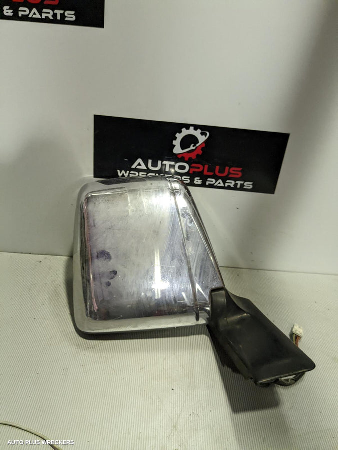 2001 Nissan Elgrand Right Door Mirror 2001 Nissan Elgrand Right Door Mirror