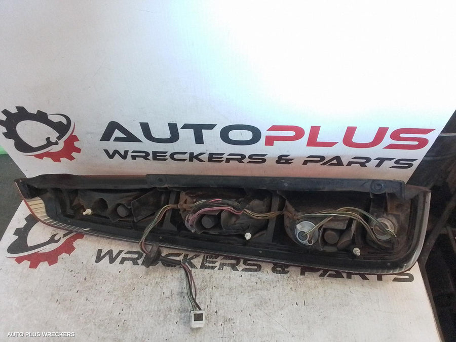 2005 Nissan Xtrail Right Taillight 2005 Nissan Xtrail Right Taillight