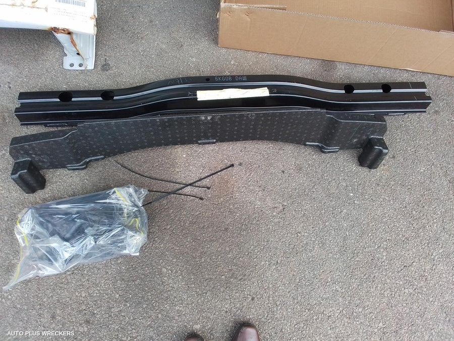 2021 Nissan Navara F Bar Reinforc Brack 2021 Nissan Navara F Bar Reinforc Brack